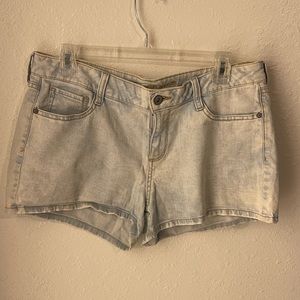 Light wash Arizona jean shorts size 13
